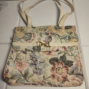 Source Unknown Floral Tapestry Shoulder Bag